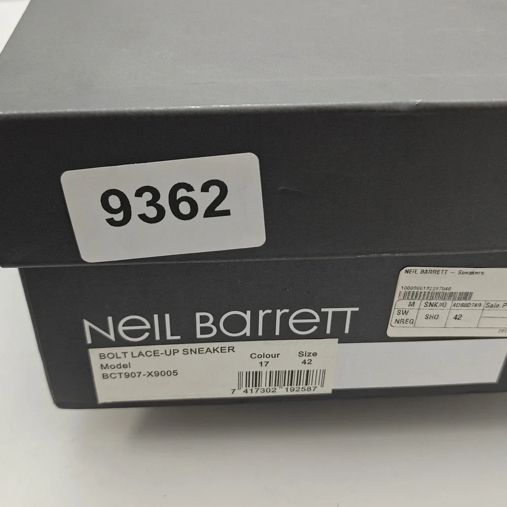 Neil Barrett neil barrett
